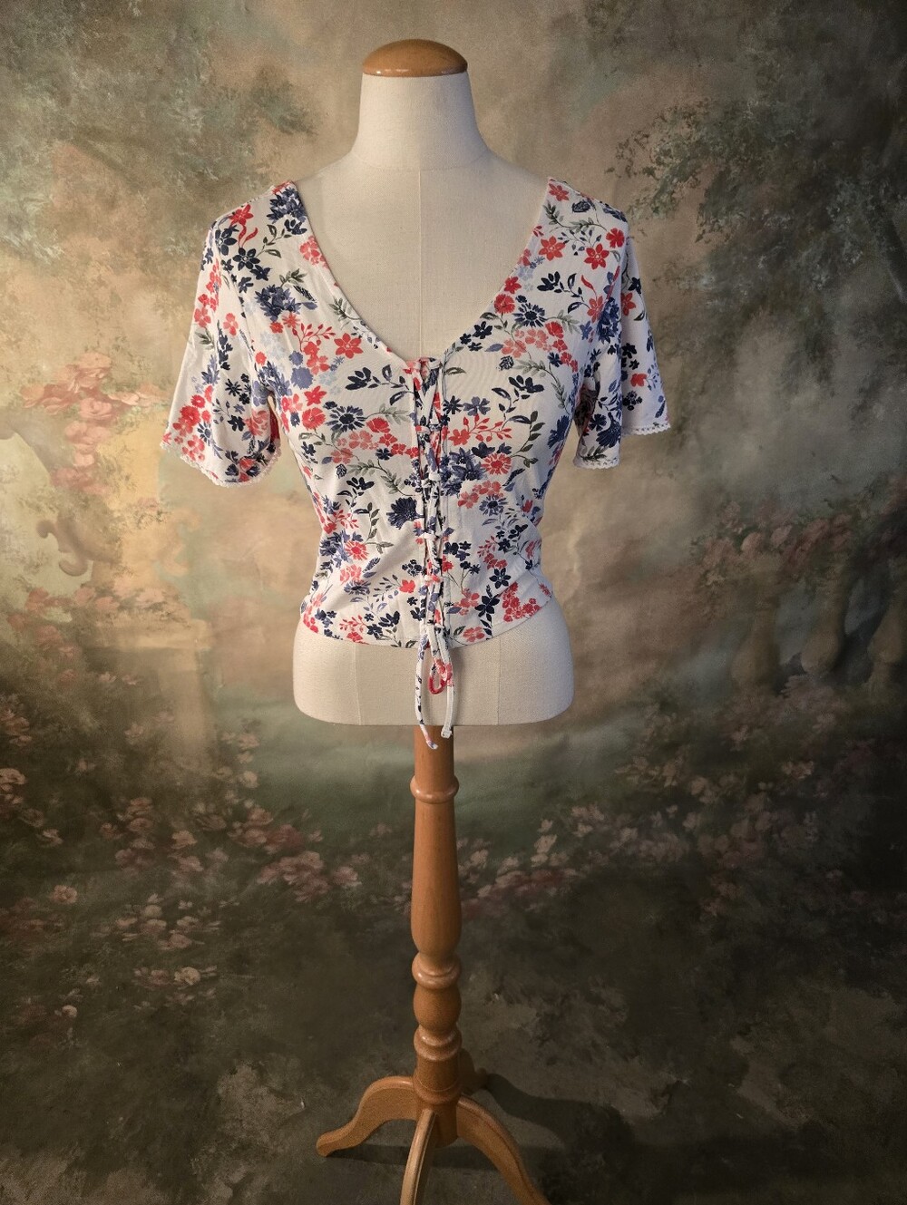 Anerican Rag Egret Combo Top Red White Blue Floral S